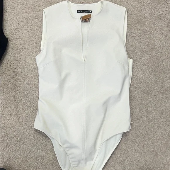 Zara Cream Sleeveless Bodysuit - Picture 1 of 2
